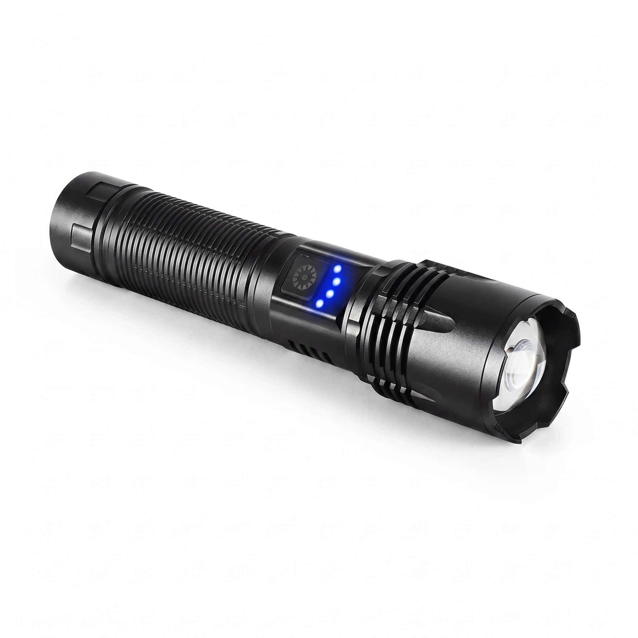 Lanterna Tática LED Recarregável Dominium – Iluminação Potente, Alcance e Recarga USB